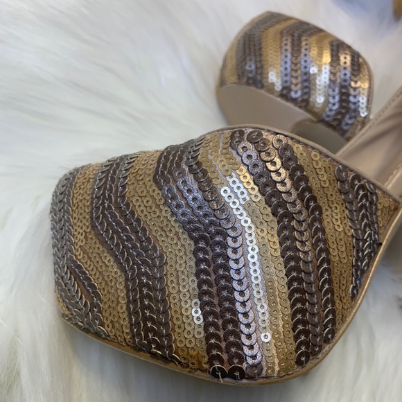 Steve Madden Disko Sequins Champagne Pump - Picture 15 of 15